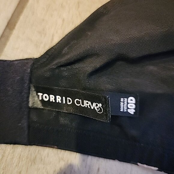 Torrid Curve Bra 40D Black Floral Wireless Lined - Picture 3 of 3